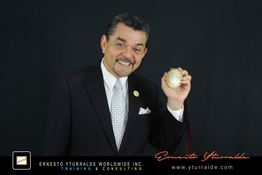 Ernesto Yturralde, International Speaker of the Year | Liderazgo y Desarrollo Organizacional